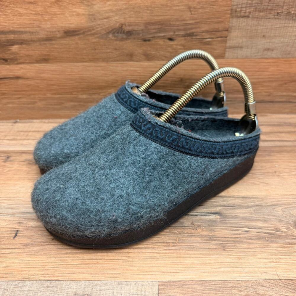Stegmann Women’s Size 8 Black Wool Felt Cork Footbed Clogs Mules